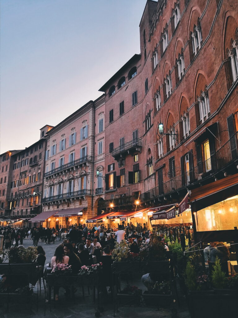 Salumi, tigelle e crescentine: cinque posti in cui fare aperitivo a Bologna  - Grazia Donatelli